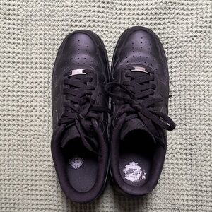 Nike Black Air Force Sneakers
